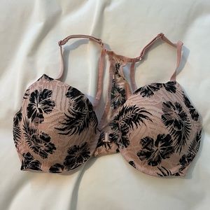 Victoria’s Secret Pink Bra Front Clip
